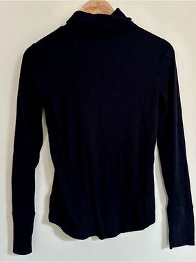 Ribbed Black Long Sleeve Turtleneck